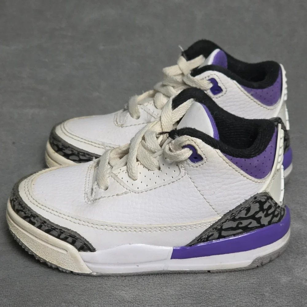 Jordan Baby Boy's 3 Retro (Infant/Toddler) White/Black/Dark‎ Iris/Cement Grey 6C